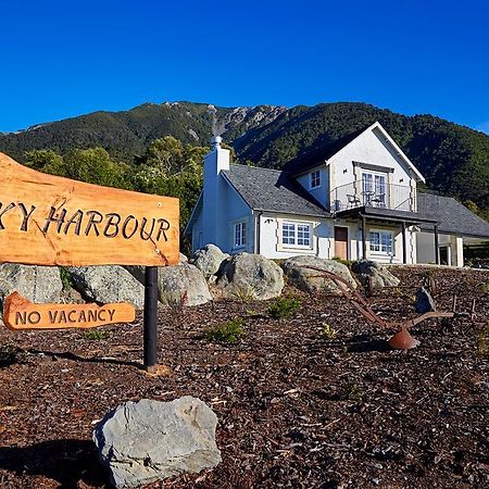 Sky Harbour Villa Kaikoura Exterior photo